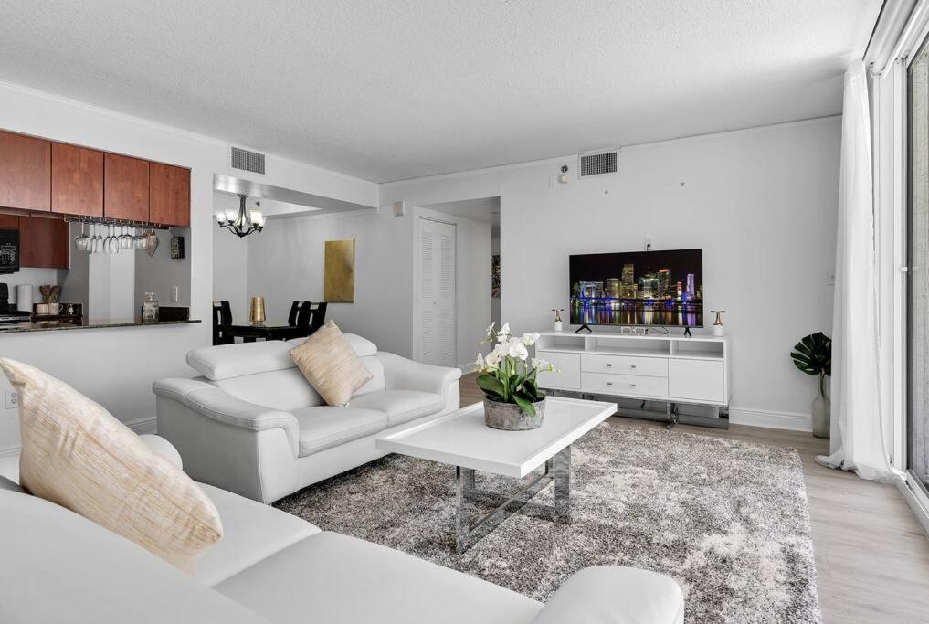 Modern 2/2 With Beautiful Ocean And Brickell Views Lejlighed Miami Eksteriør billede